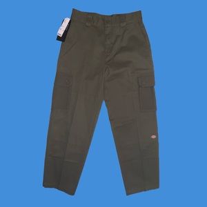 Moss green Dickies cargo pants